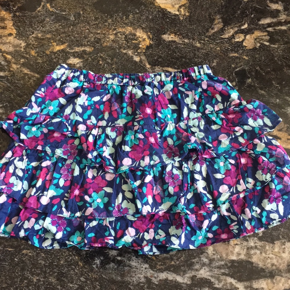 Aeropostale mini skirt with flower design